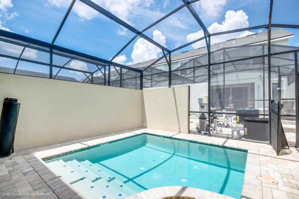 Solara Resort Townhome, 15 minutes from Disney photo 2