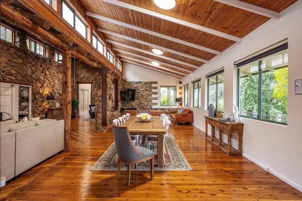 The Riverstone Luxury Eco Home in the Hills photo 3