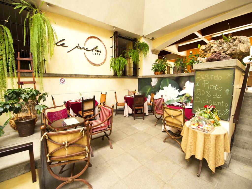 Hotel Soleil La Antigua photo 2