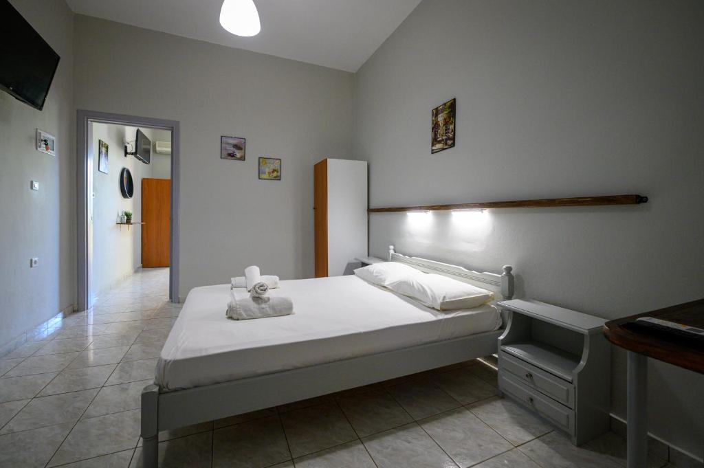 George Apartments Stoupa photo 1
