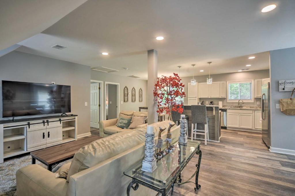 Charming Lake Marion Getaway Near Outdoor Fun photo 2
