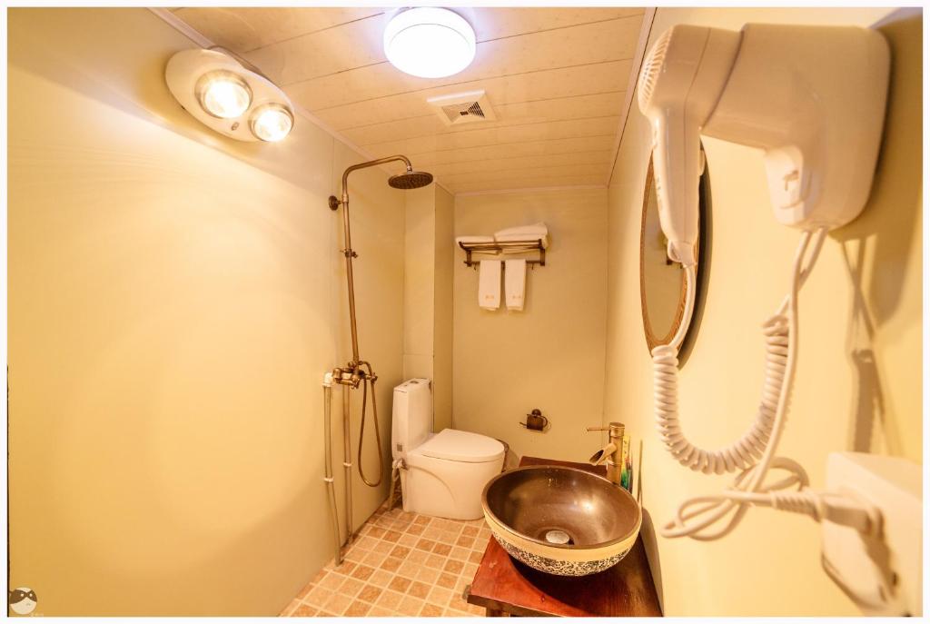 Двухместный (Улучшенный двухместный номер с 1 кроватью), Yi's Hostel