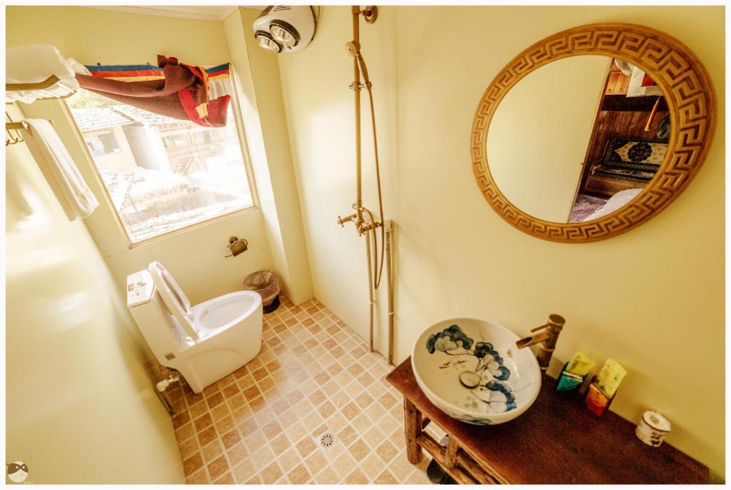 Двухместный (Двухместный номер с 1 кроватью и видом на горы), Yi's Hostel