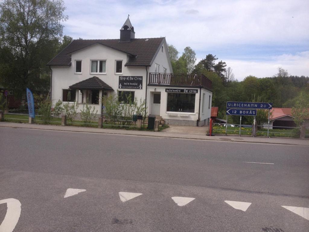 Stop at The Cross photo 4