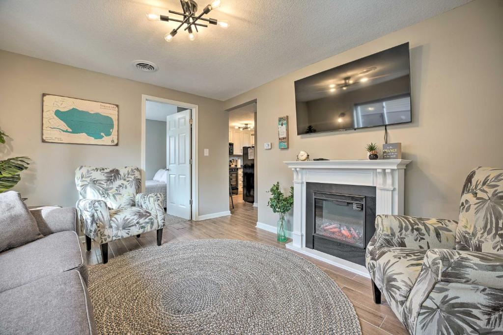 Waterfront Syracuse Home with Patio and Fire Pit! photo 4