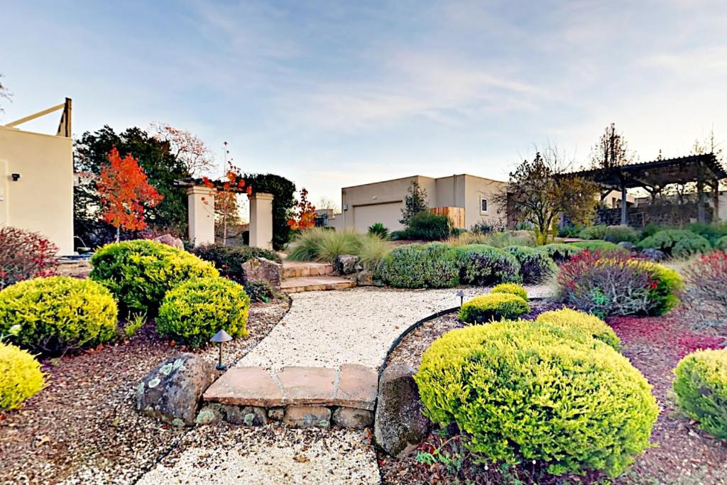 Valley of the Moon Estate photo 4