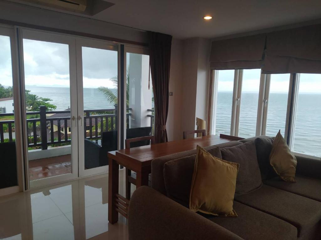 Khanom Beach Residence 1-Bedroom Ocean Front Condo photo 3