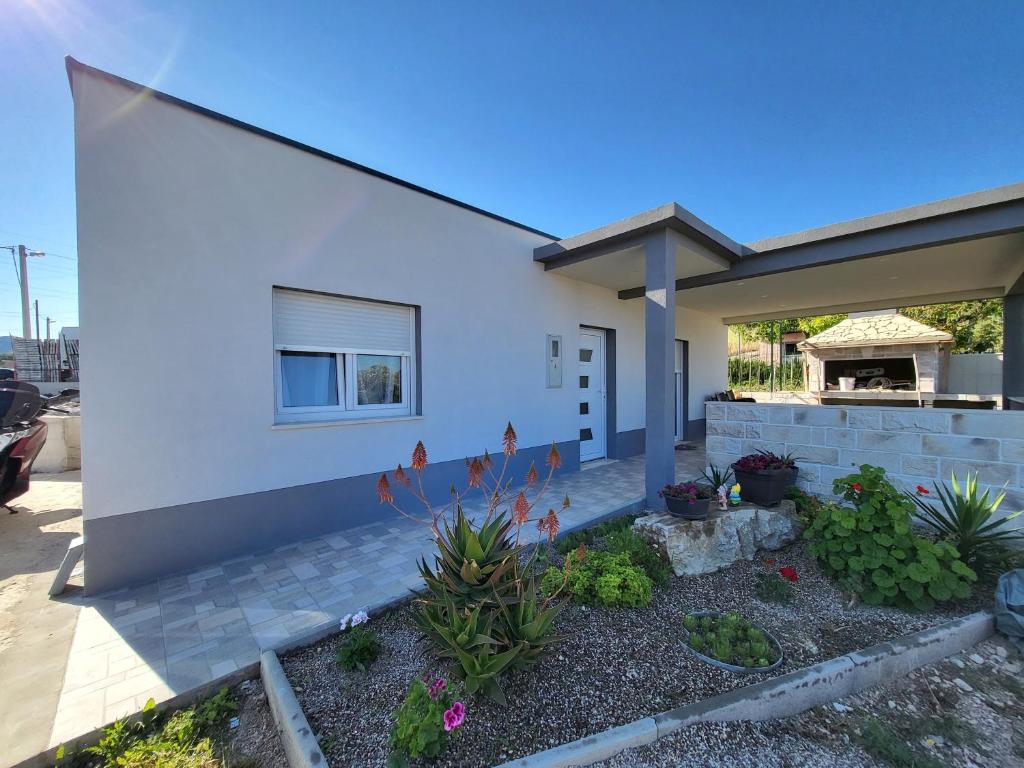 Casa Bella photo 1