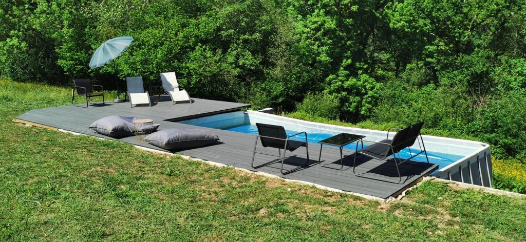 Domaine LVD avec SPA, bois et rivière privée photo 2