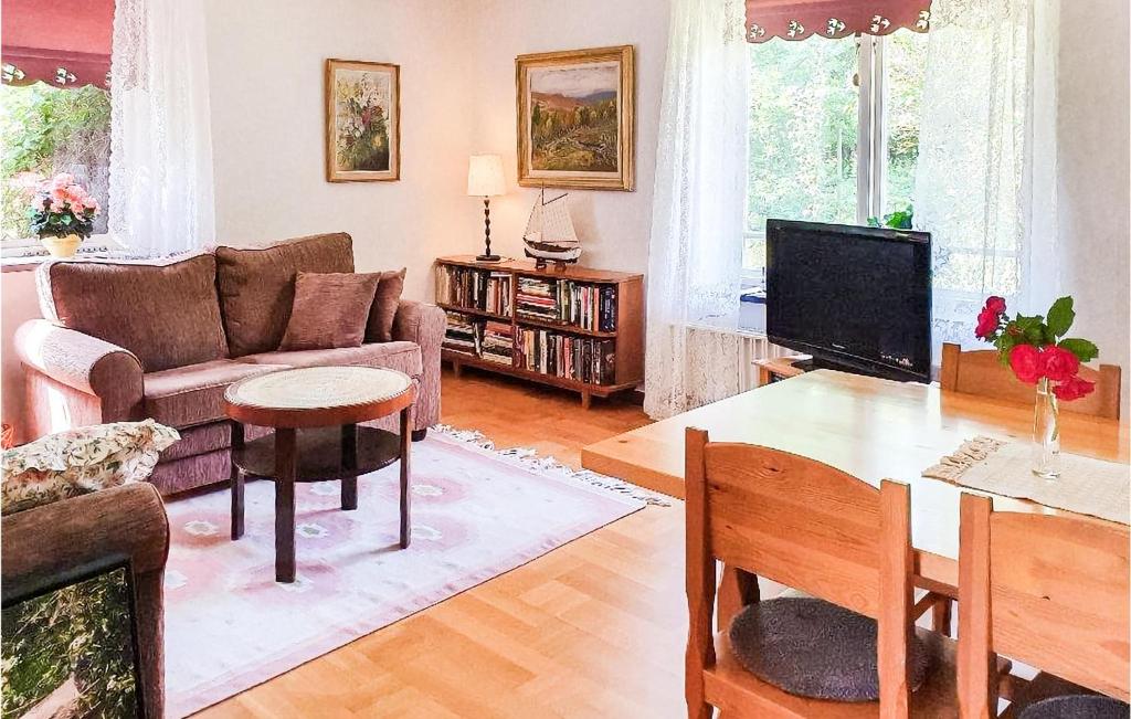 Beautiful Home In Lttorp With 2 Bedrooms photo 1