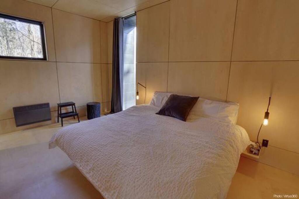 Cabin Sutton 252 - En harmonie avec la nature! photo 3