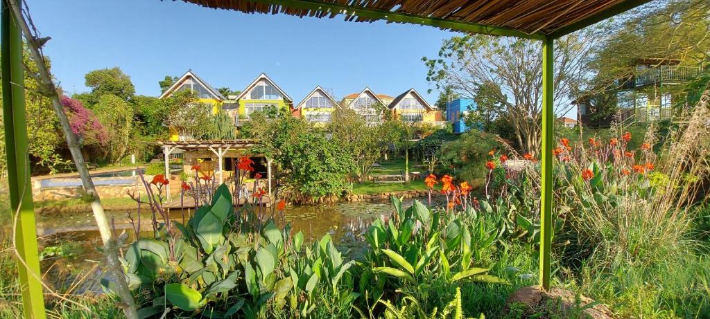 Yellow Haven Lodge photo 1