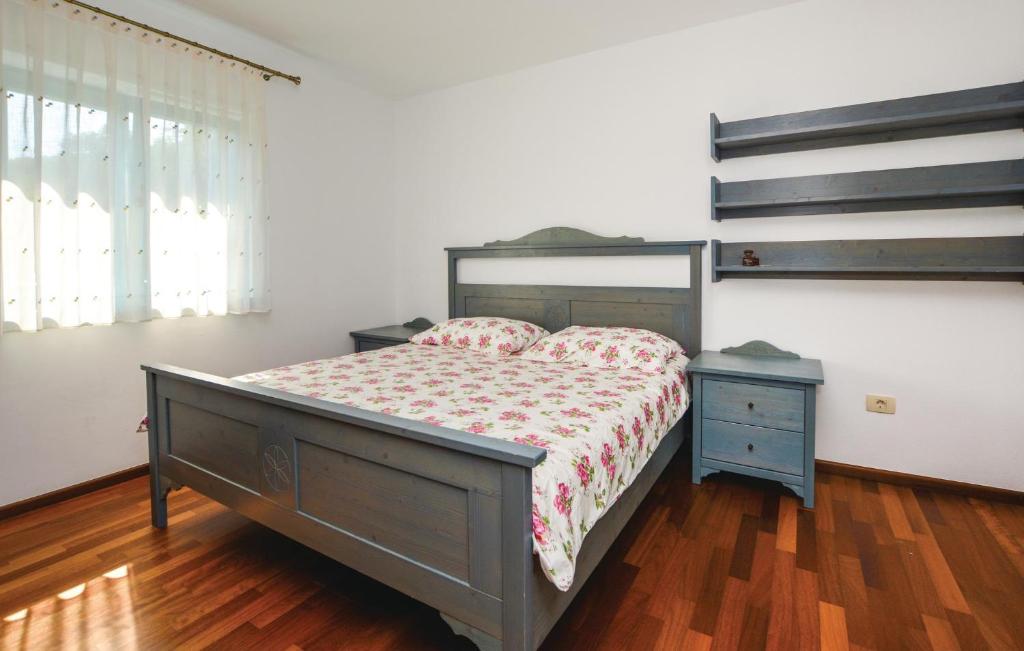 Awesome Home In Koper With 3 Bedrooms And Wifi photo 4