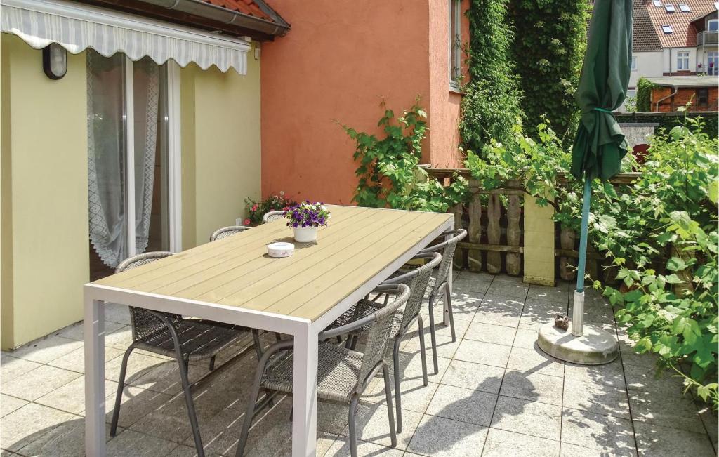 Amazing Apartment In Wismar With 3 Bedrooms, Sauna And Wifi photo 3