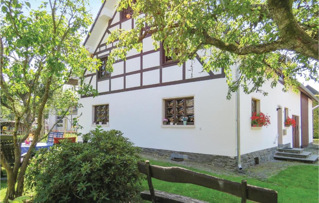 Amazing Home In Monschau-hfen With 4 Bedrooms And Wifi photo 4