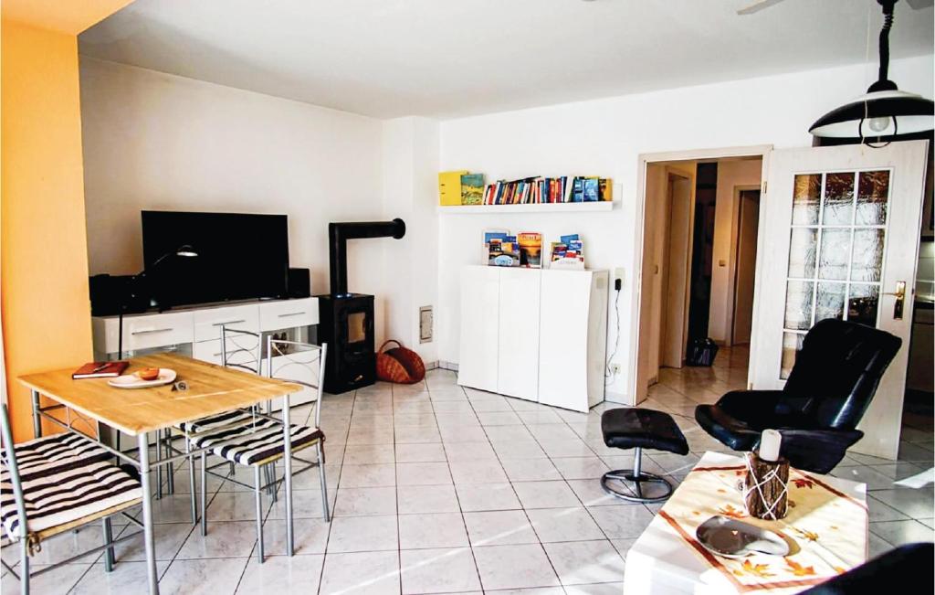 Amazing Apartment In Zempin With 1 Bedrooms And Wifi photo 1