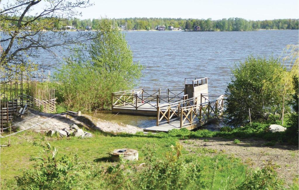 Beautiful Home In Kvicksund With 4 Bedrooms, Sauna And Wifi photo 1