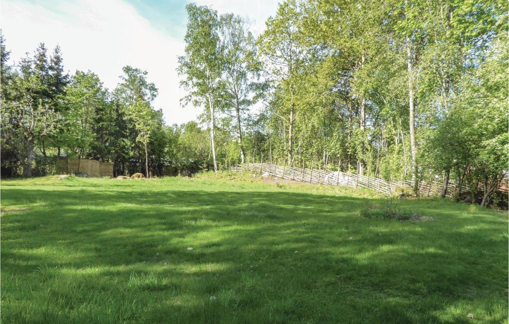 Beautiful Home In Kvicksund With 4 Bedrooms, Sauna And Wifi photo 3