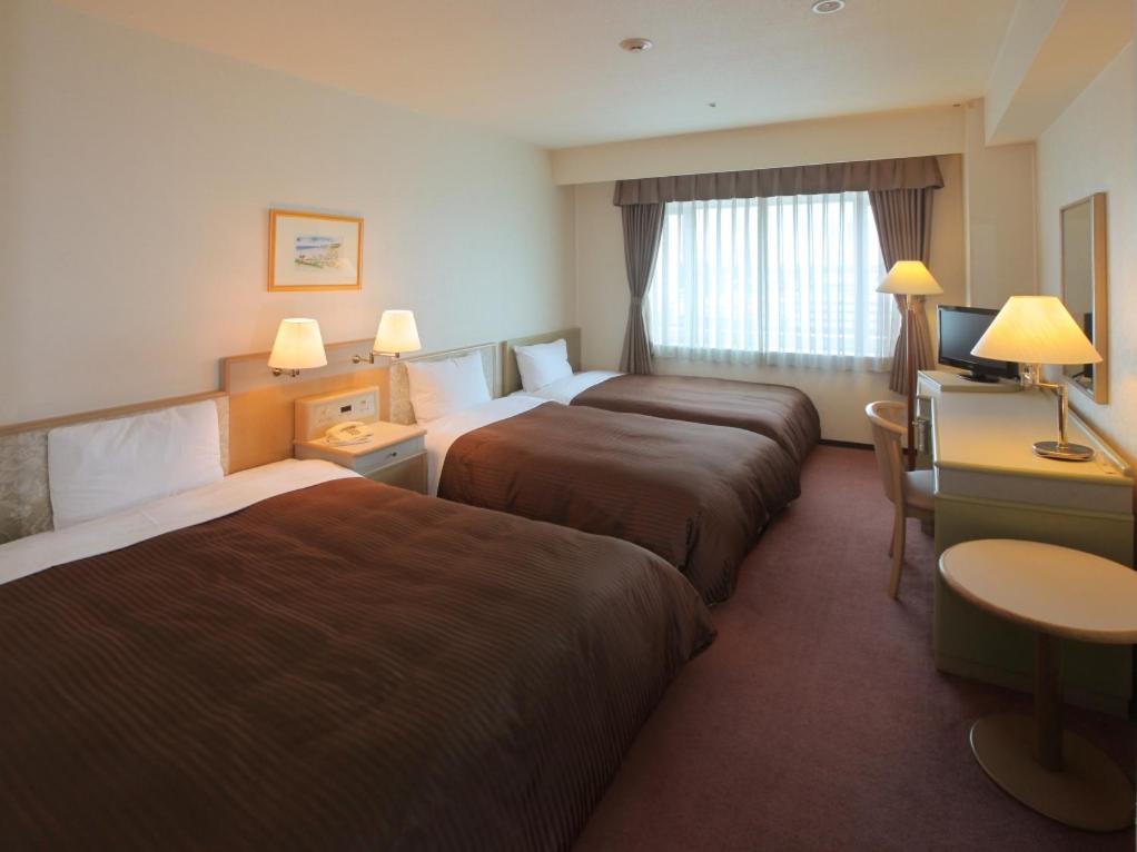 Hotel Green Tower Makuhari photo 1