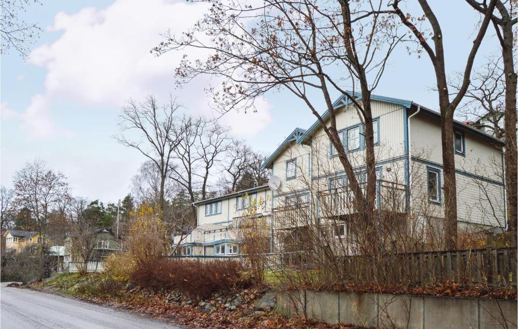 Stunning Home In Nacka Strand With 3 Bedrooms And Wifi photo 1