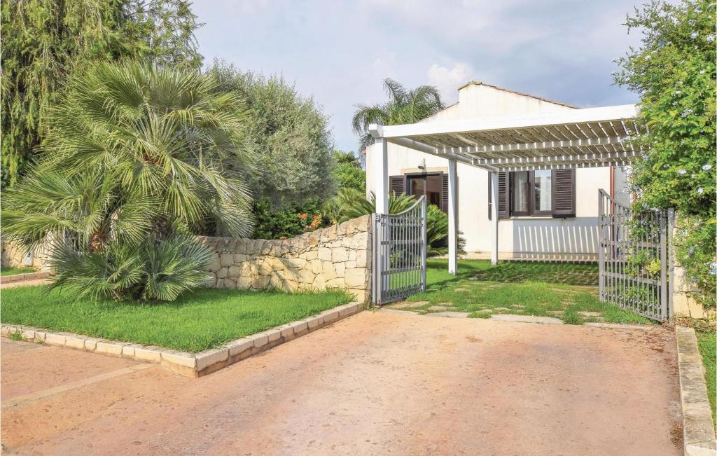 Beautiful Home In Scicli Rg With 3 Bedrooms, Private Swimming Pool And Outdoor Swimming Pool photo 4