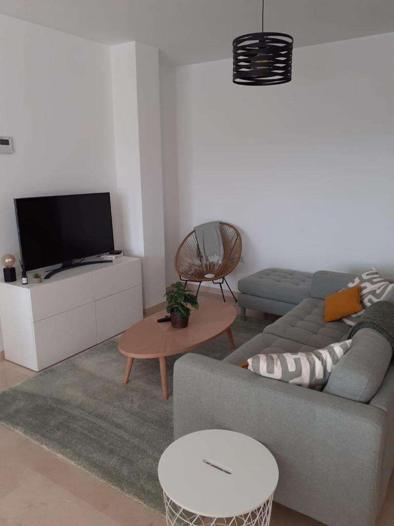 Estepona Golf Apartment - Tap to explore photos