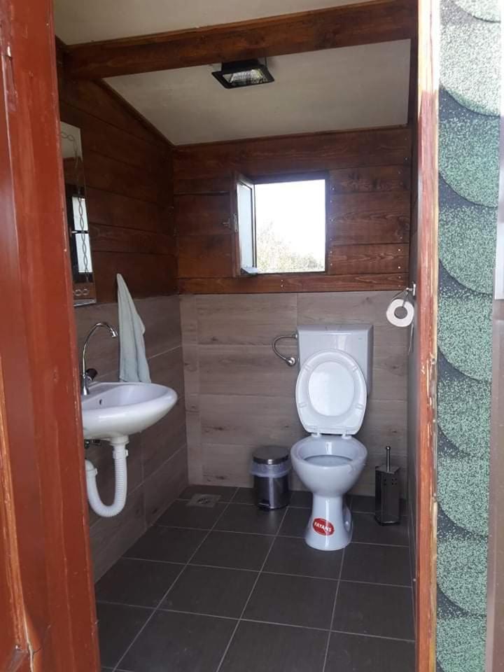 Log Cabin in Strezovce photo 2