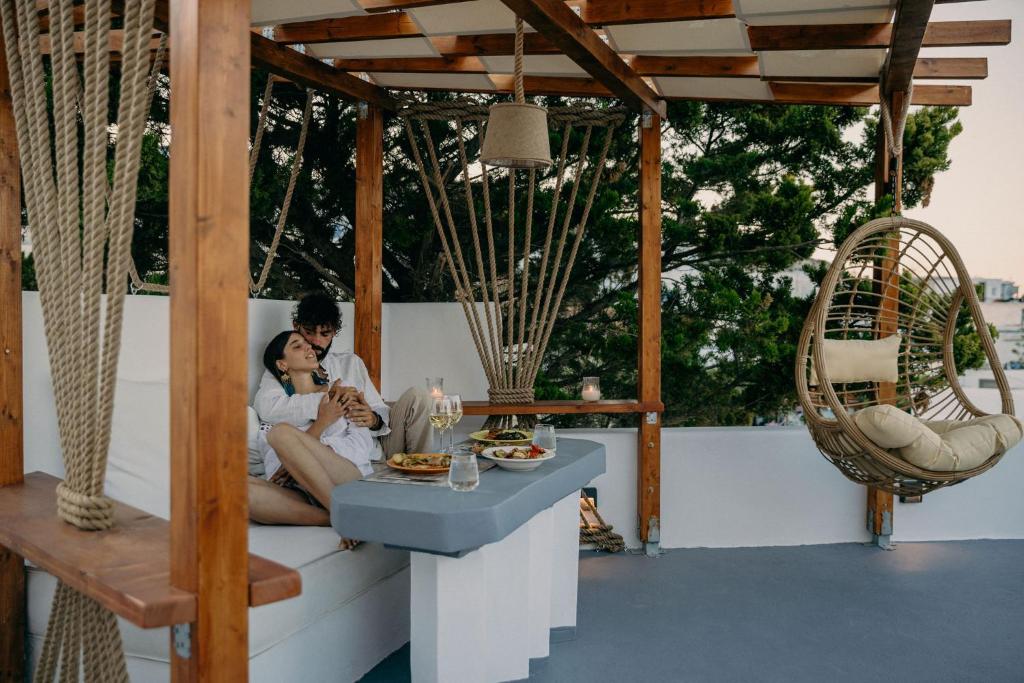 Sando Traditional Cave Villas with Jacuzzi and Sea view photo 2