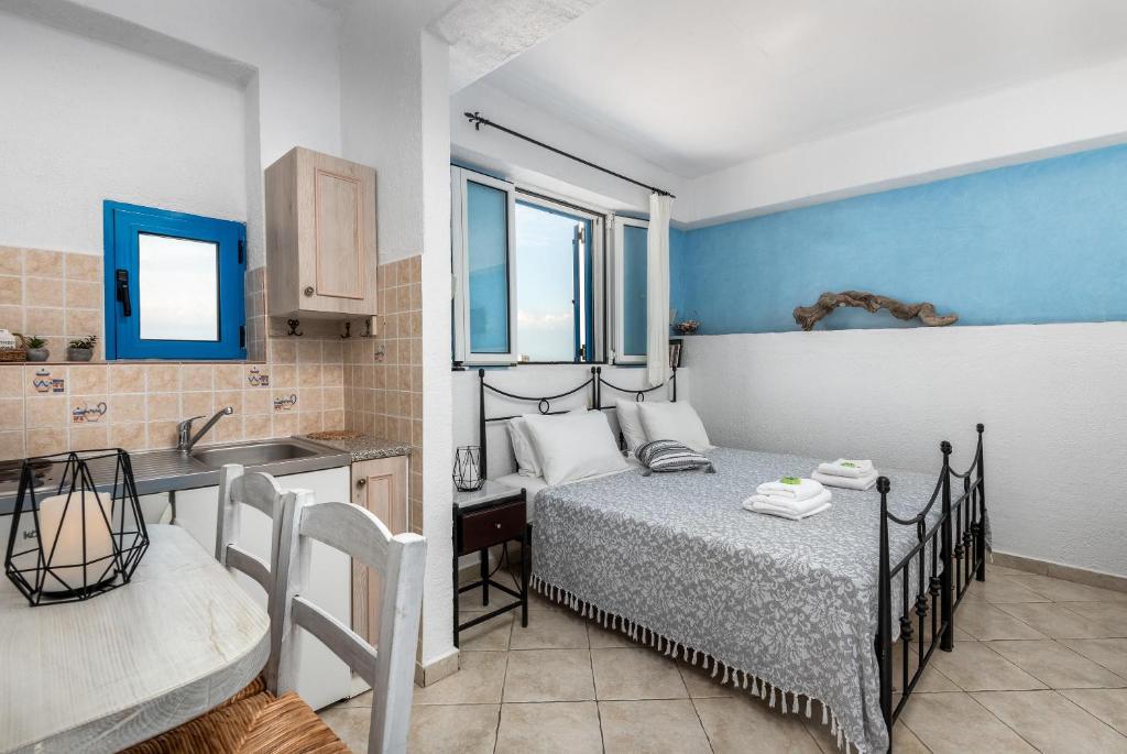 Agnanti Beach Apartments photo 4