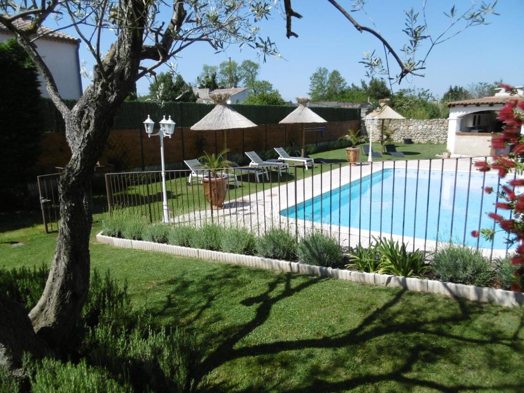 Les chambres d'hôtes d'Eloïse, piscine privée photo 1