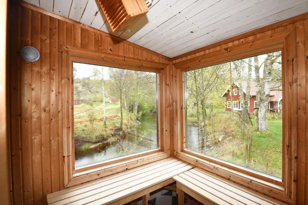 Idyllic holiday house in Sundshult photo 1