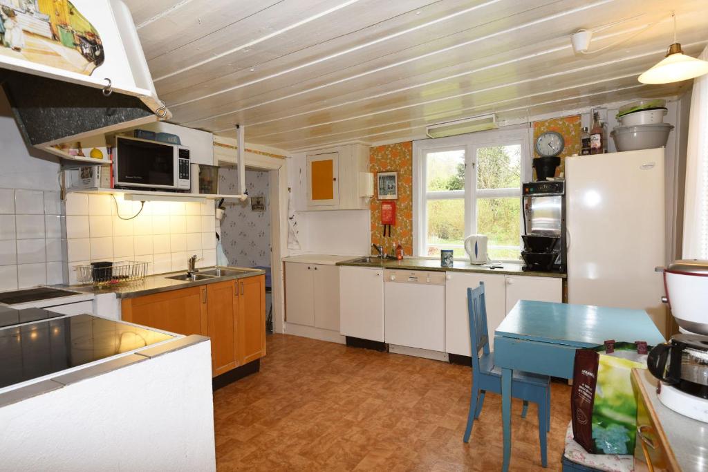 Idyllic holiday house in Sundshult photo 2
