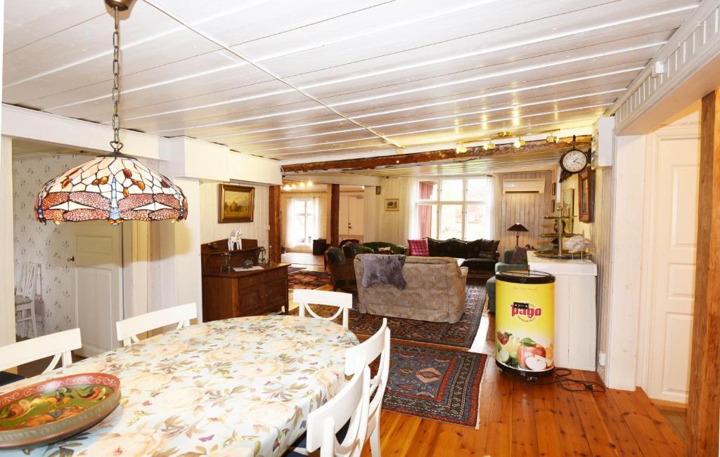 Idyllic holiday house in Sundshult photo 3