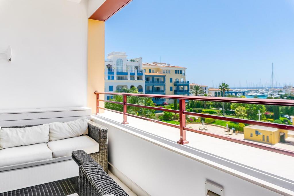 Limassol Marina Nereids D22 by Ezoria Villas photo 4
