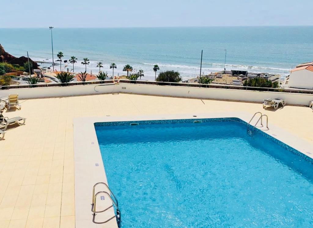 On The BEACH Stunning Apartment Albufeira Olhos de Água photo 1