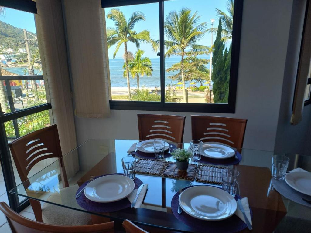 Lindo apartamento com vista para o mar em Caraguá! photo 1