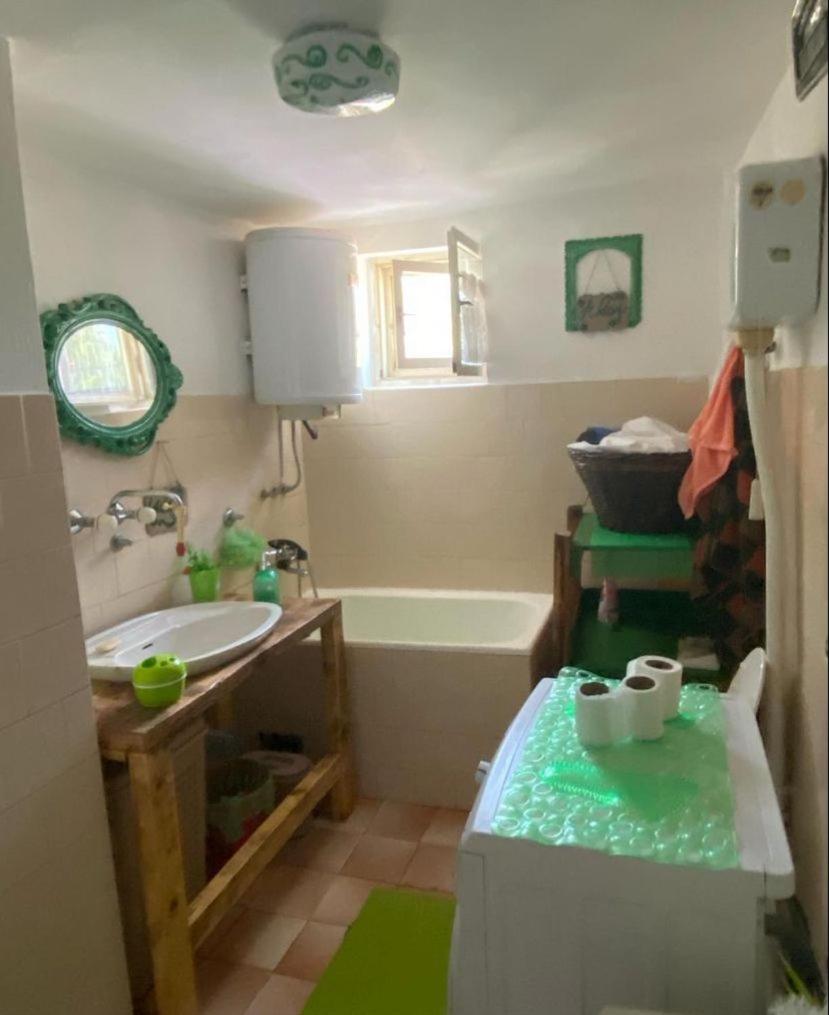 Guest House AmBar photo 4