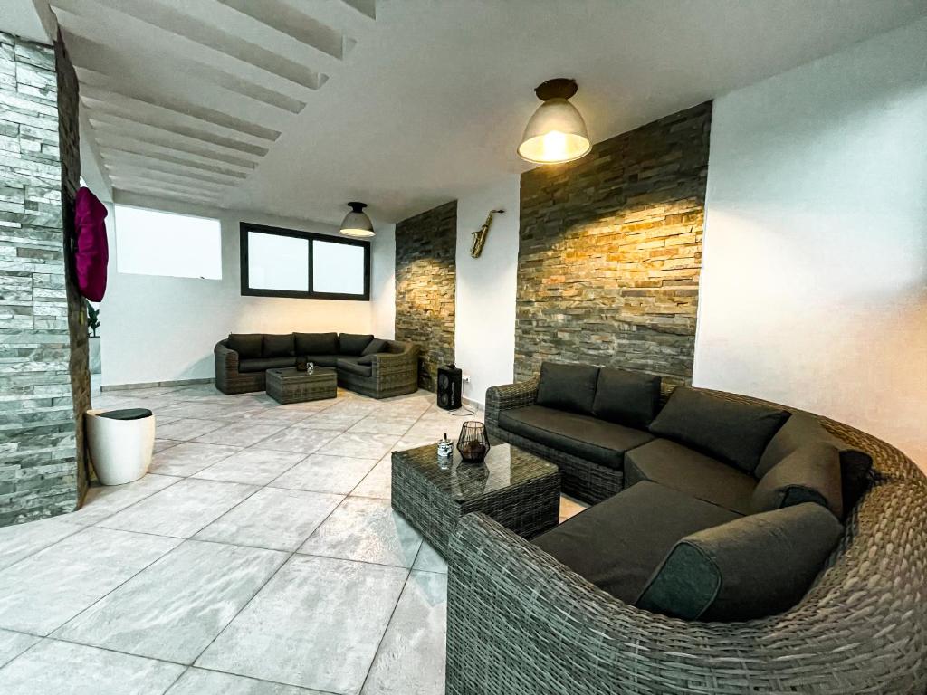 KAPINGA'S HOUSE photo 2