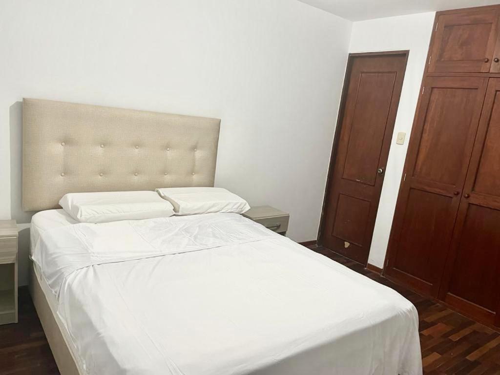 Apartamento en el Centro de Trujillo - Primer Piso photo 4