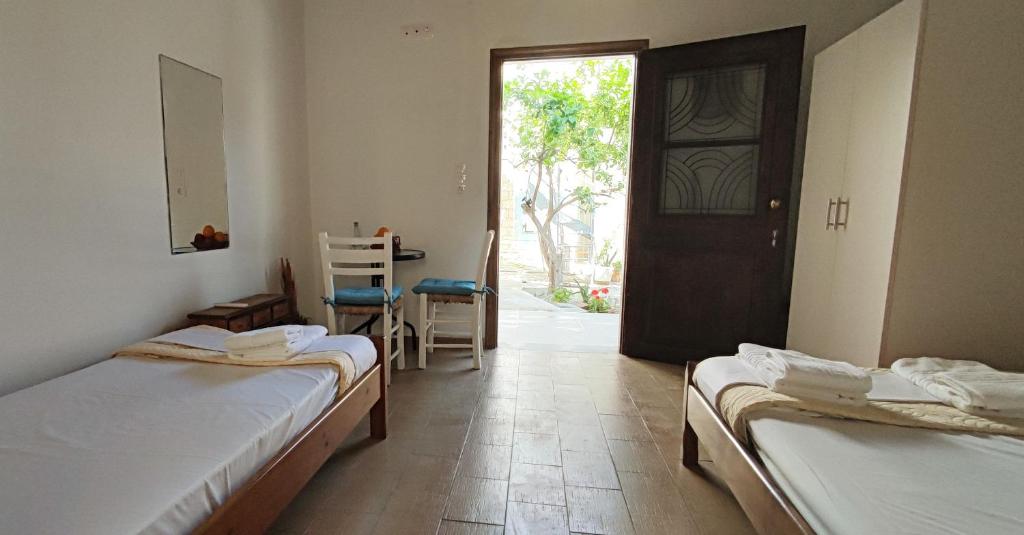 Platia Studios photo 4