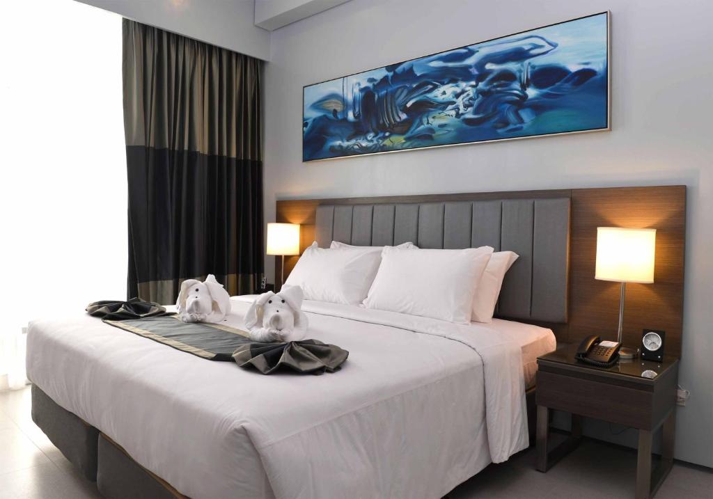 Bayfront Hotel Cebu North Reclamation photo 1