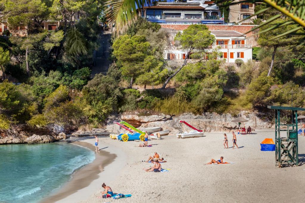 Sa Tronita Beach House photo 1