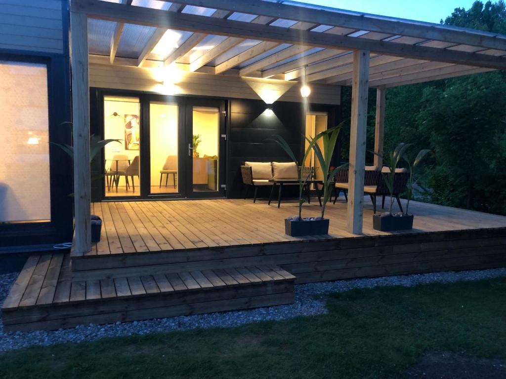 Eden House photo 4