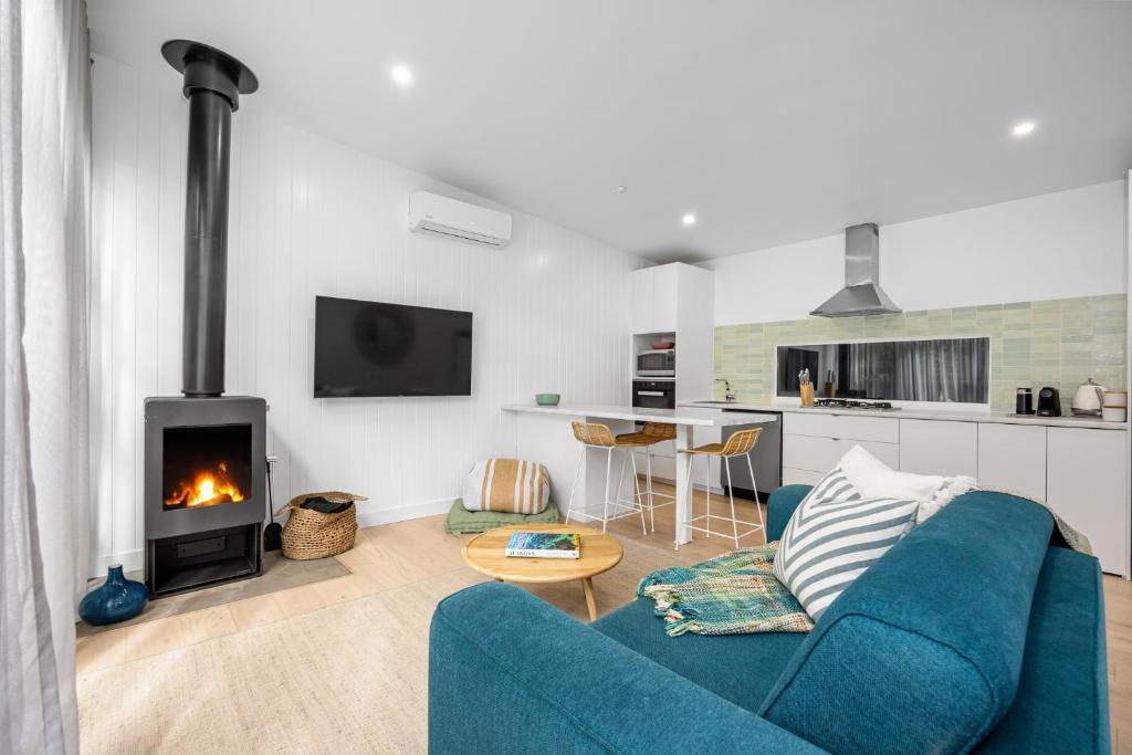 The Love Shack - romantic bungalow photo 3
