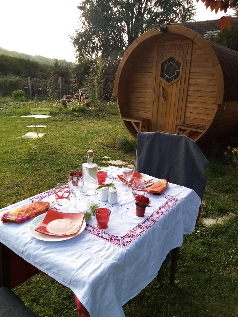 LES TONNEAUX DE L'EURE LOGEMENT INSOLITE photo 1