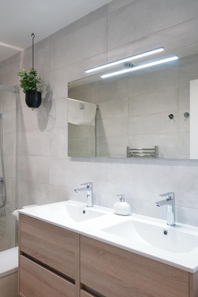 Apartaments la Rambla - Arbequina - 6 persones photo 3