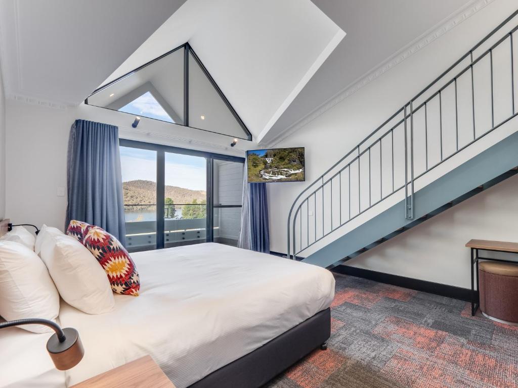 Banjo Paterson Inn photo 1