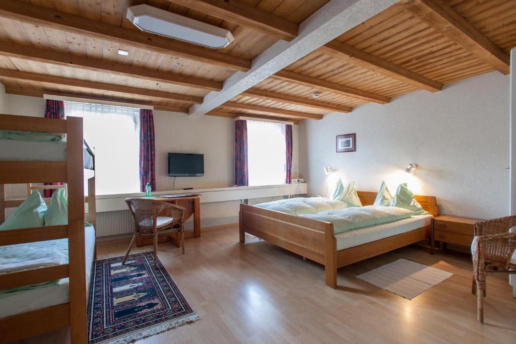 Четырехместный (Четырехместный номер), Seminarhotel Linde Stettlen