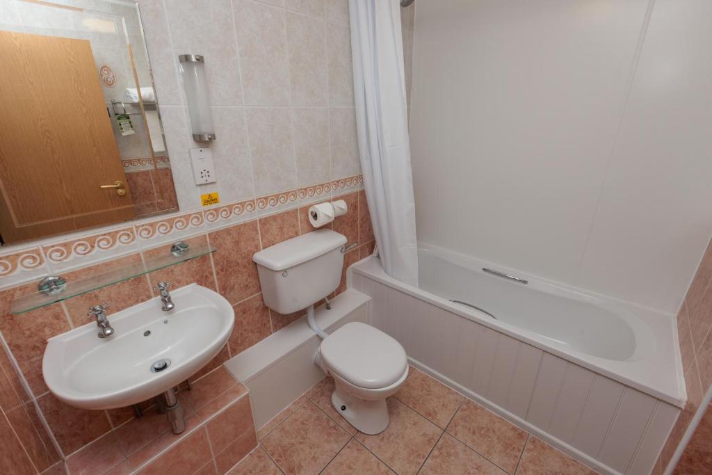 Boundary, Alfreton by Marston's Inns photo 4