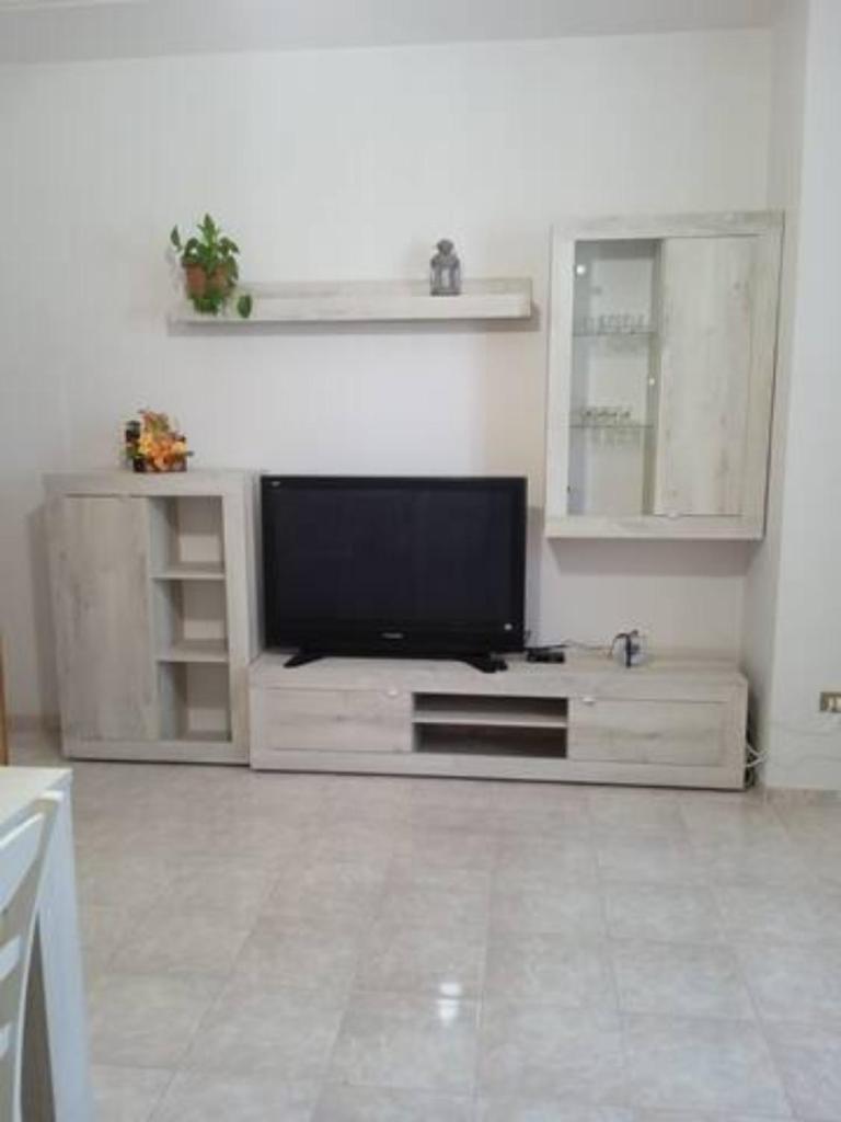 La Casa di Tagliacozzo delizioso appartamento centrale con 2 camere e camino photo 4